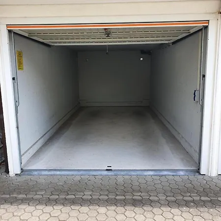 Apartment Stadtvilla-Wohnung-01-Mit-Eigener-Garage *